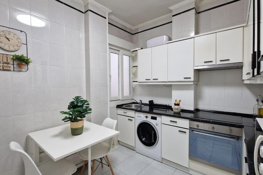 Cozy Apartment In The City Center By Aloha Bilbao Zewnętrze zdjęcie
